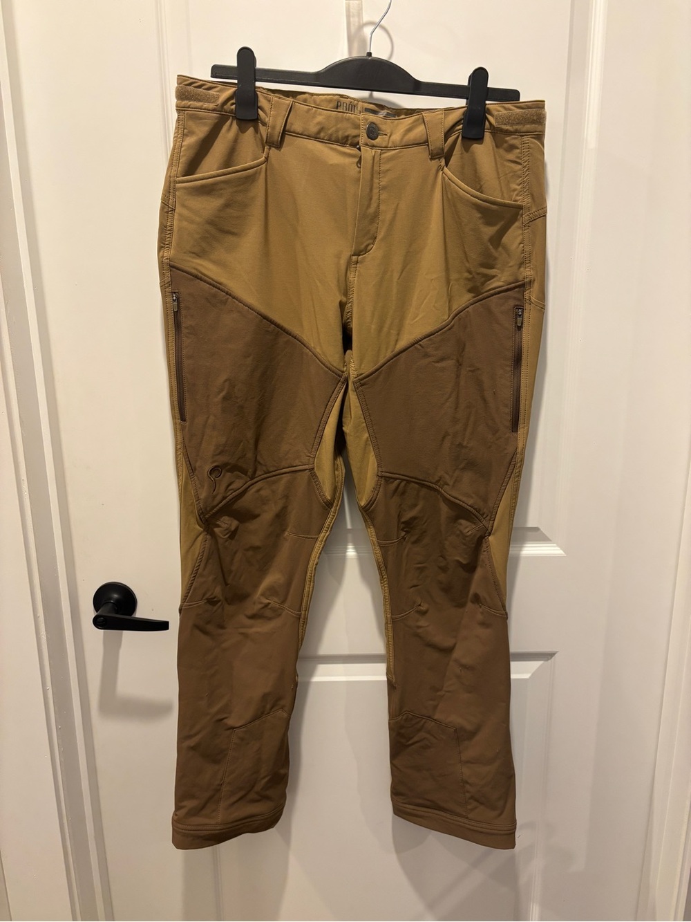 Women’s Two-Tone Tan Cargo Performance Pants